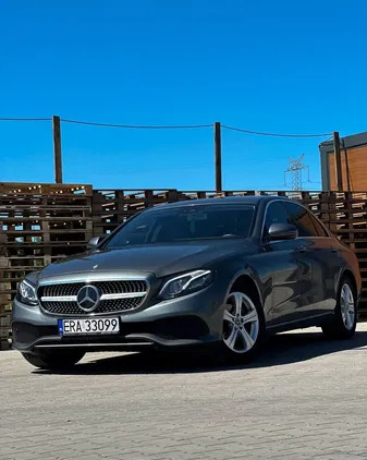 mercedes benz klasa e Mercedes-Benz Klasa E cena 119900 przebieg: 121000, rok produkcji 2017 z Koronowo